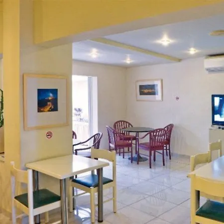 Hermes Hotel 2*